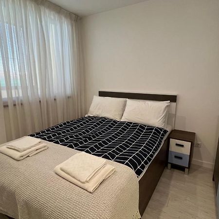 Ross Holiday Home Burgas City Eksteriør billede