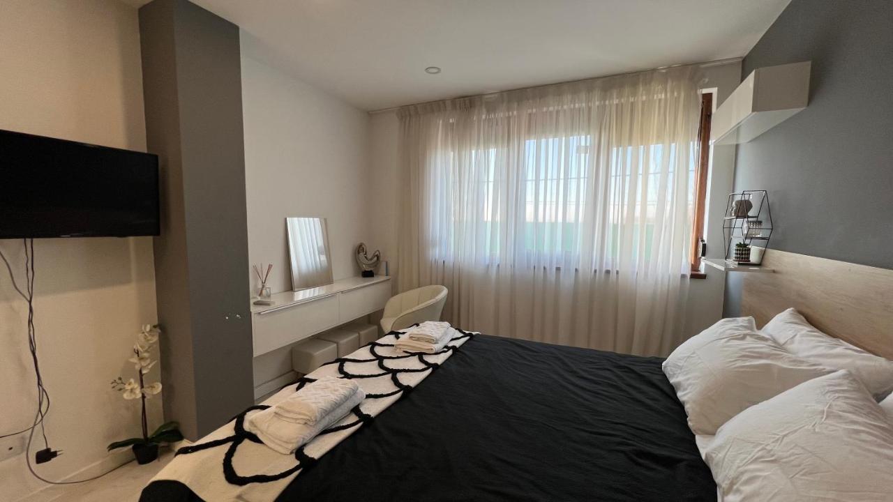 Ross Holiday Home Burgas City Eksteriør billede